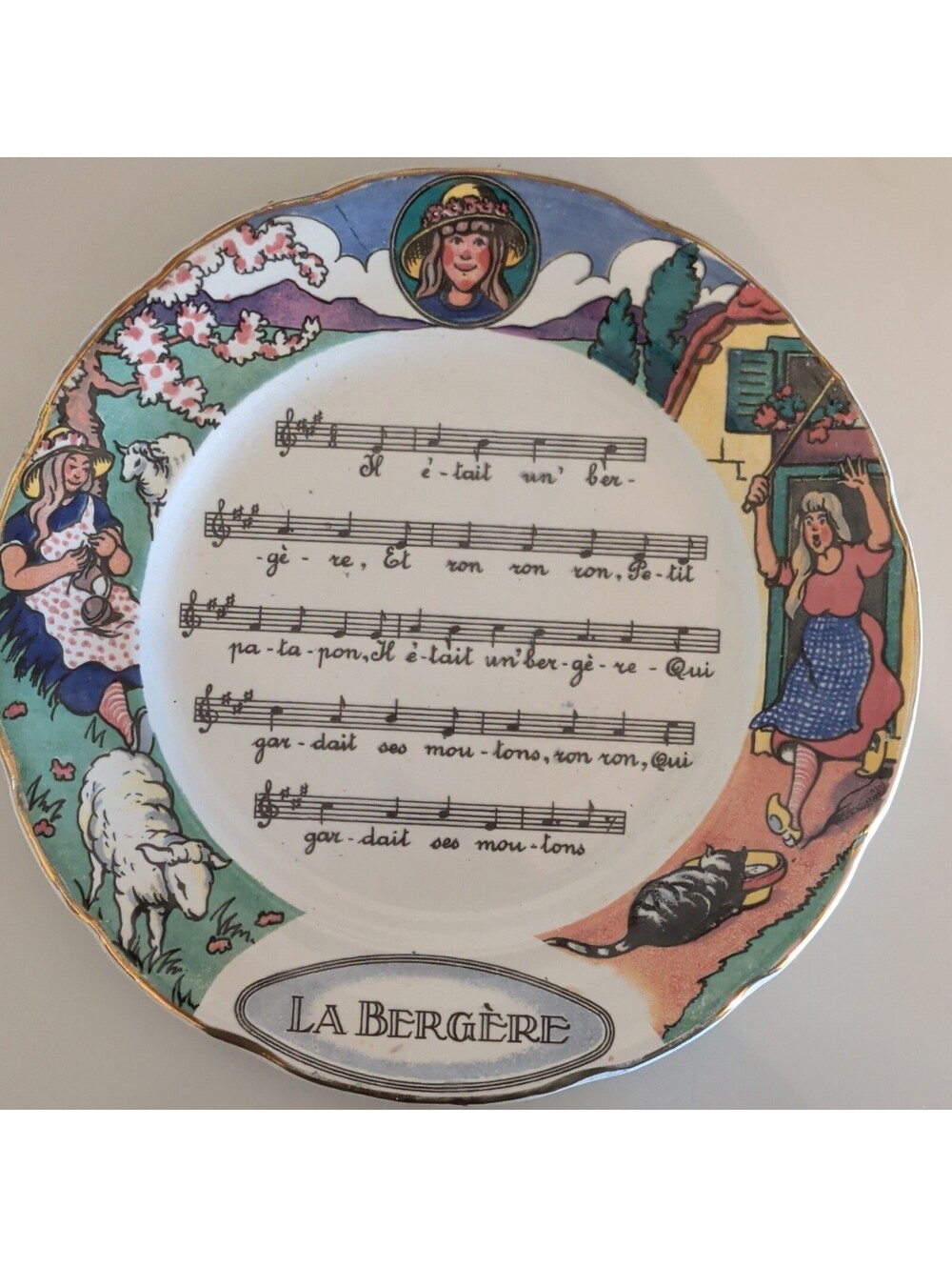 Fayenceries de Sarreguemines Chansons et Rondes La Bergère 8" Plate